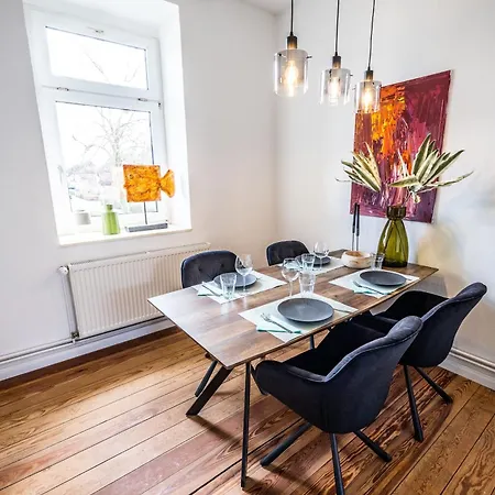4 Gemuetliche Erdgeschosswohnung Ruhig Zentrumsnah Teilsaniert *