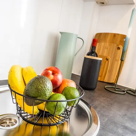 4 Gemuetliche Erdgeschosswohnung Ruhig Zentrumsnah Teilsaniert Apartamento